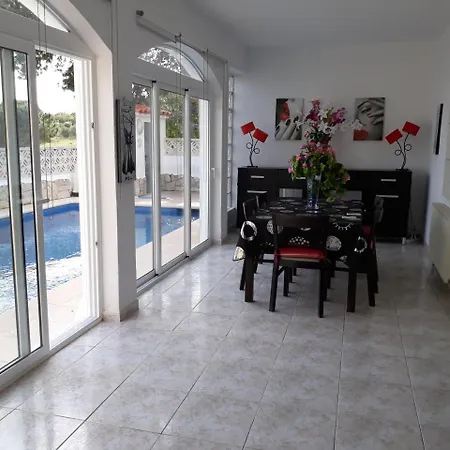 La Selva Chalet Roses